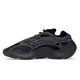 700 V3 Trainers